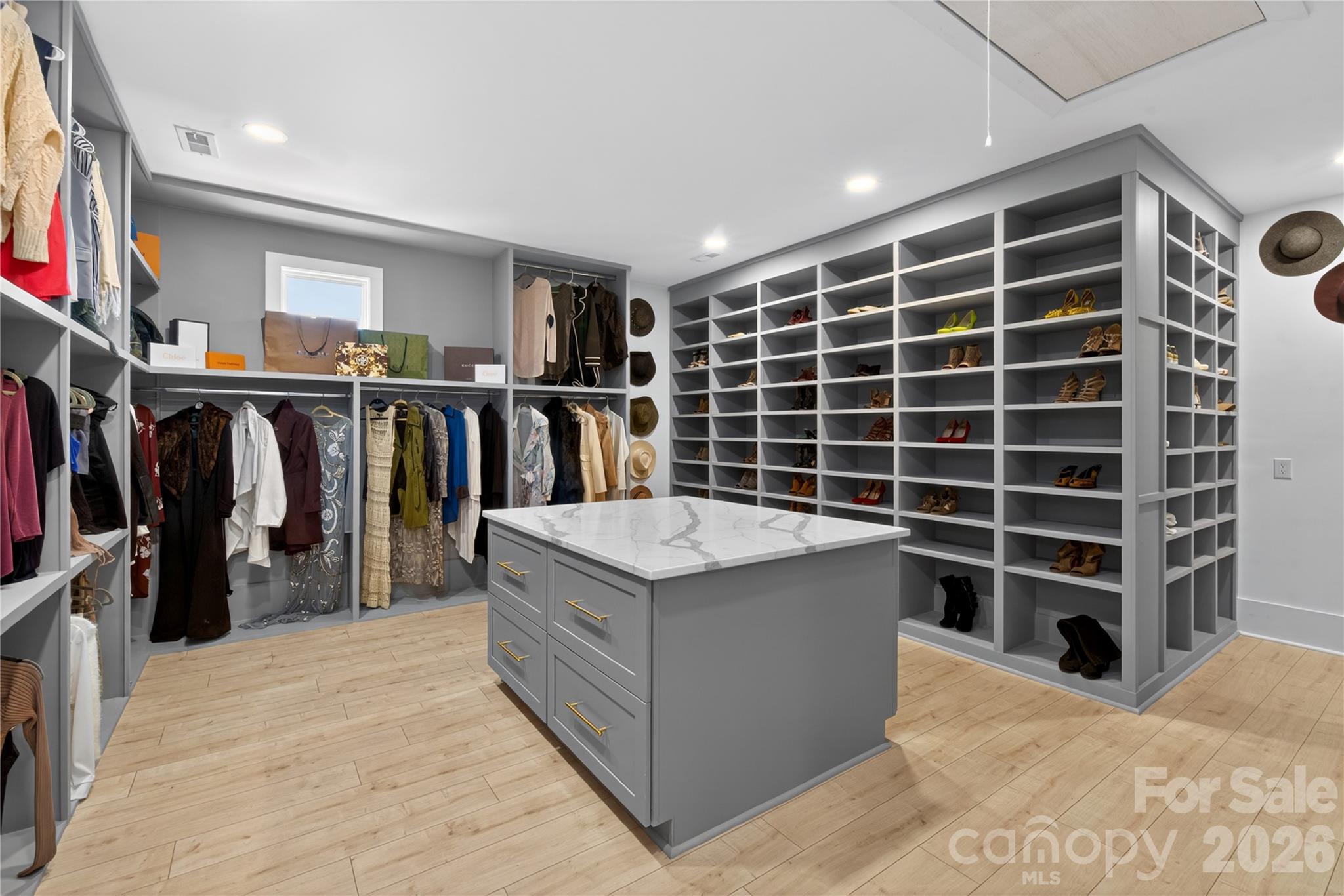 8512 Prince Valiant Drive