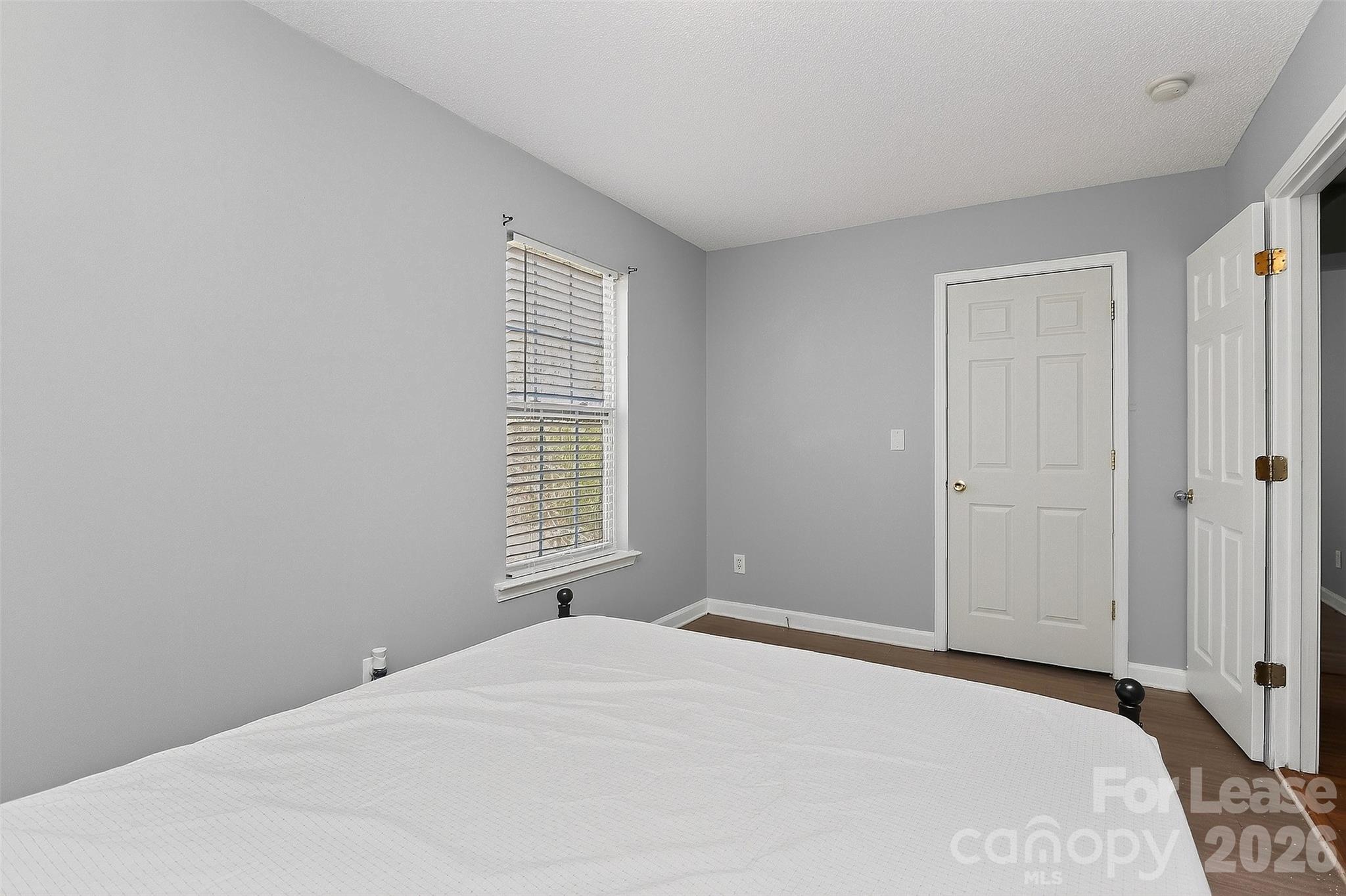 6238 King George Drive