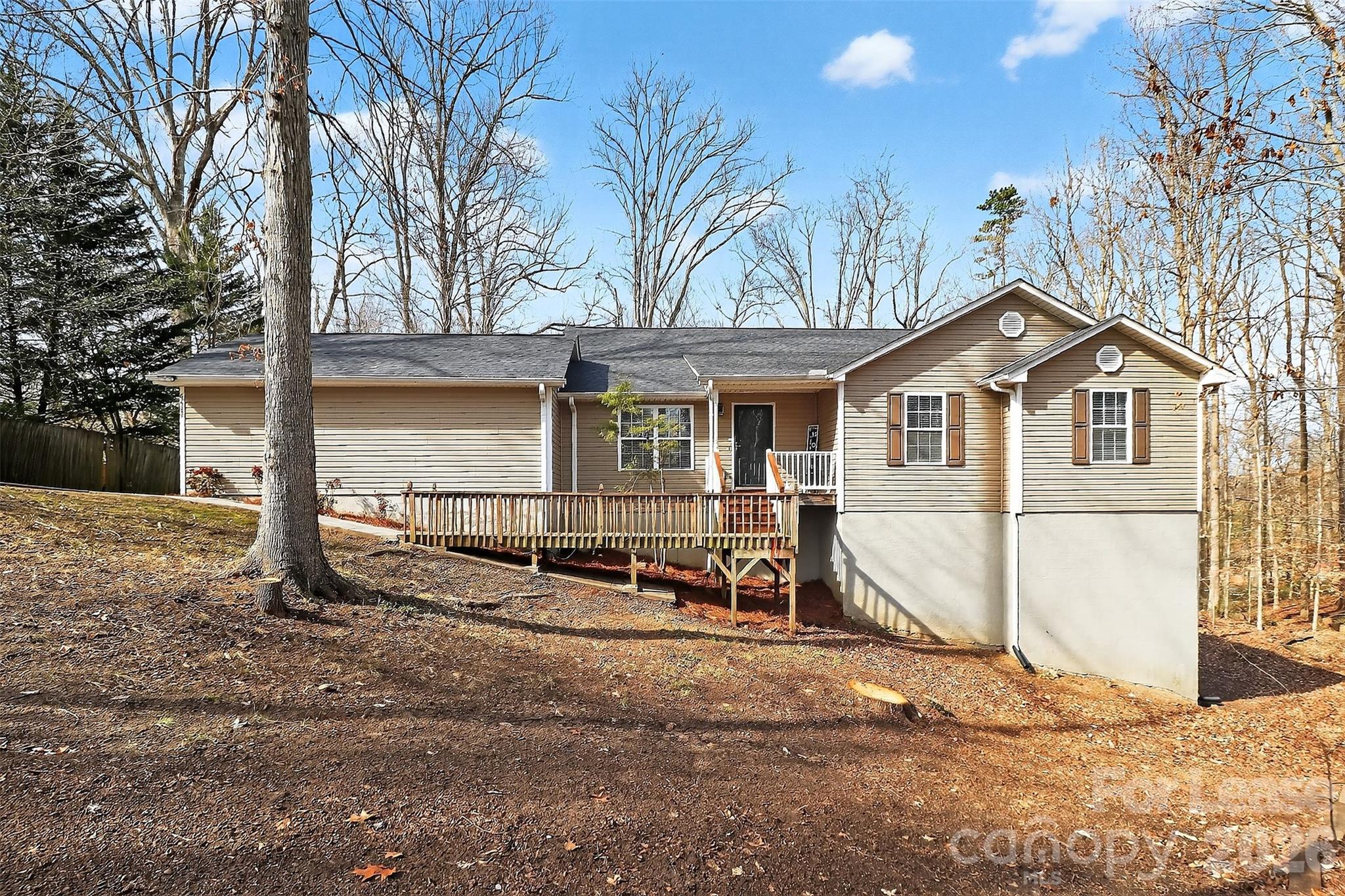 6238 King George Drive