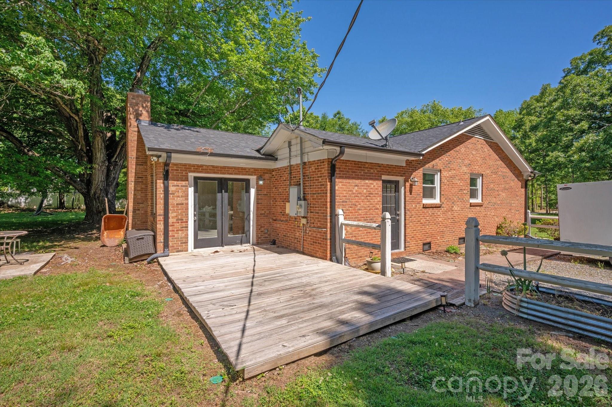 2645 Walker Road