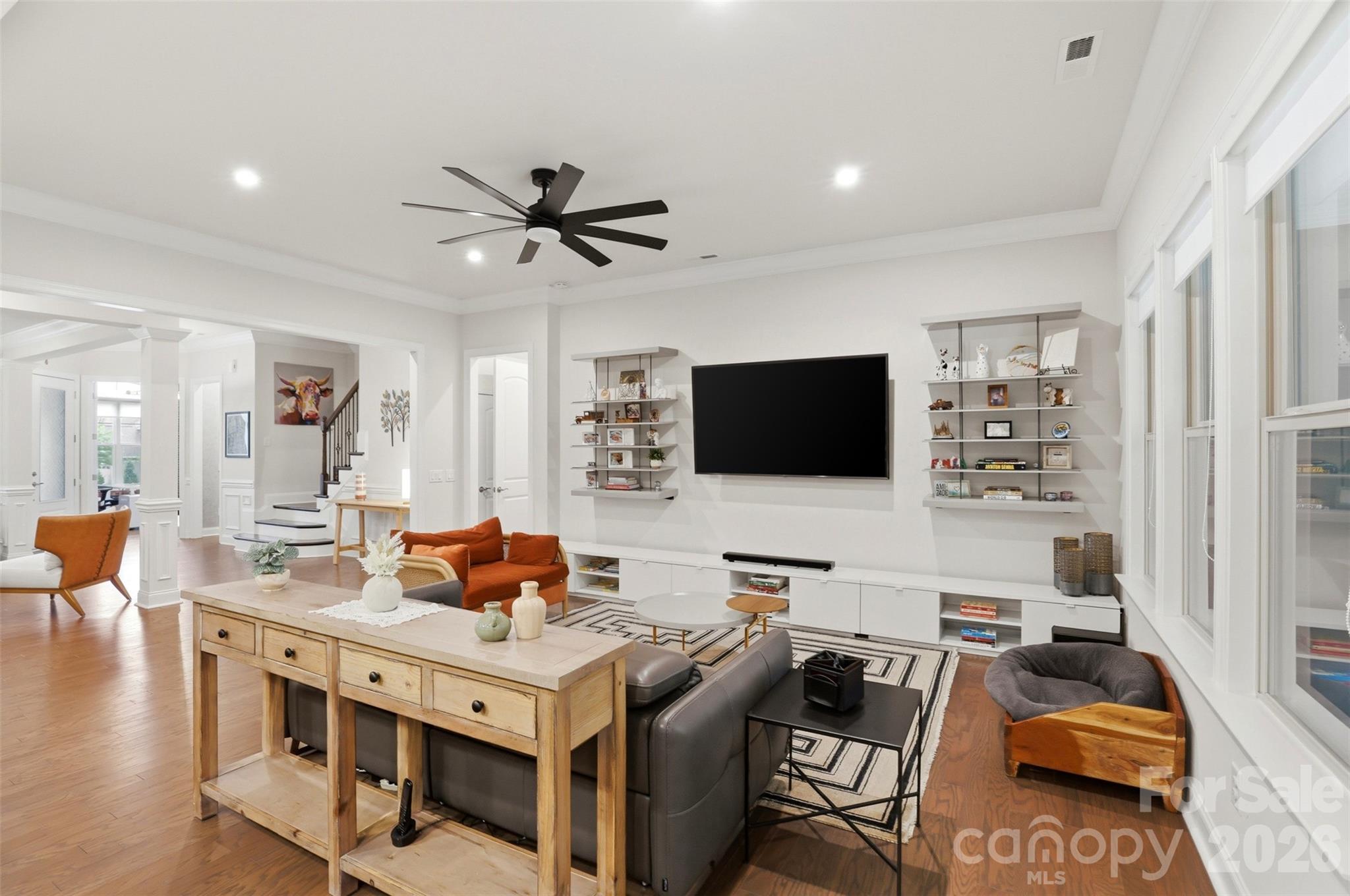 5701 Regal Way