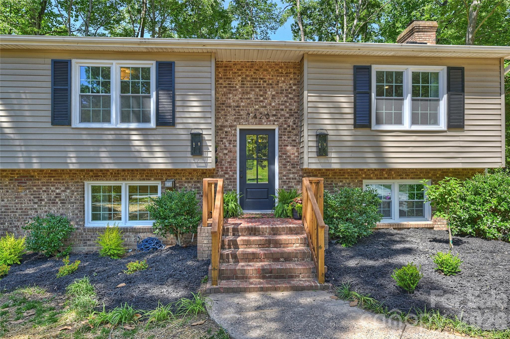 7420 Castlebar Road