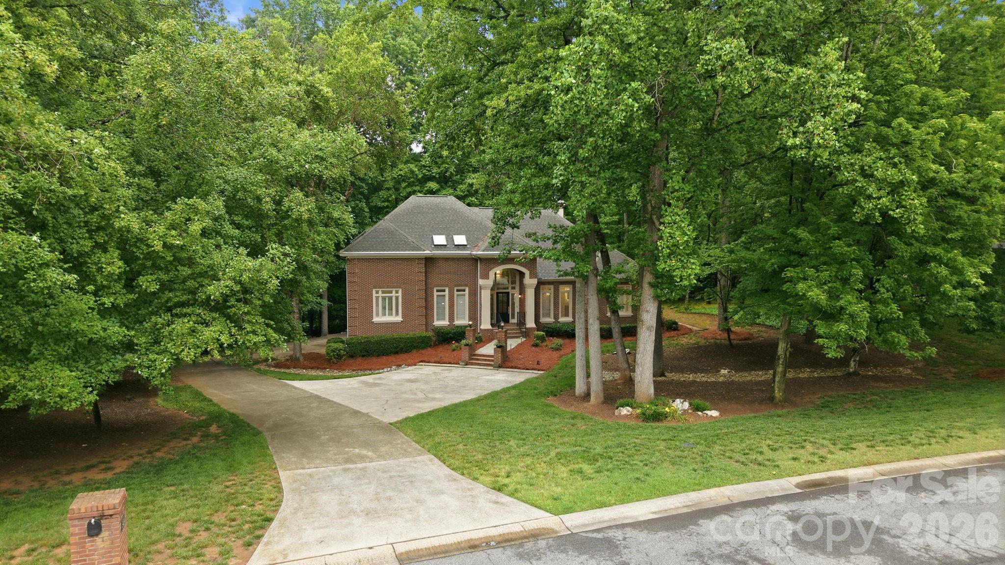 5424 Amanda Lane