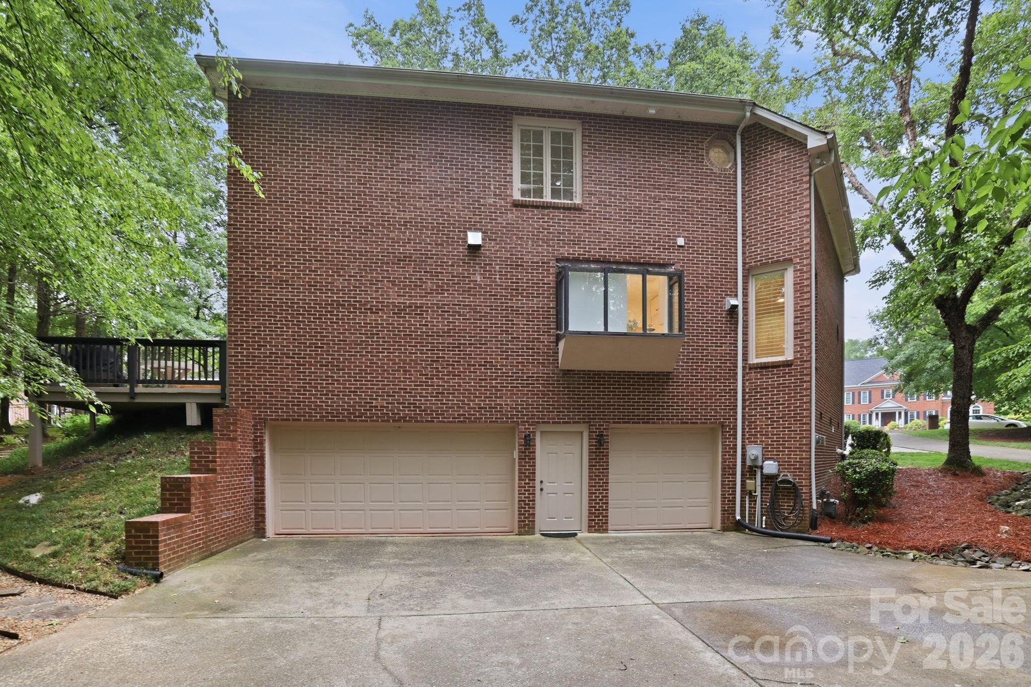 5424 Amanda Lane