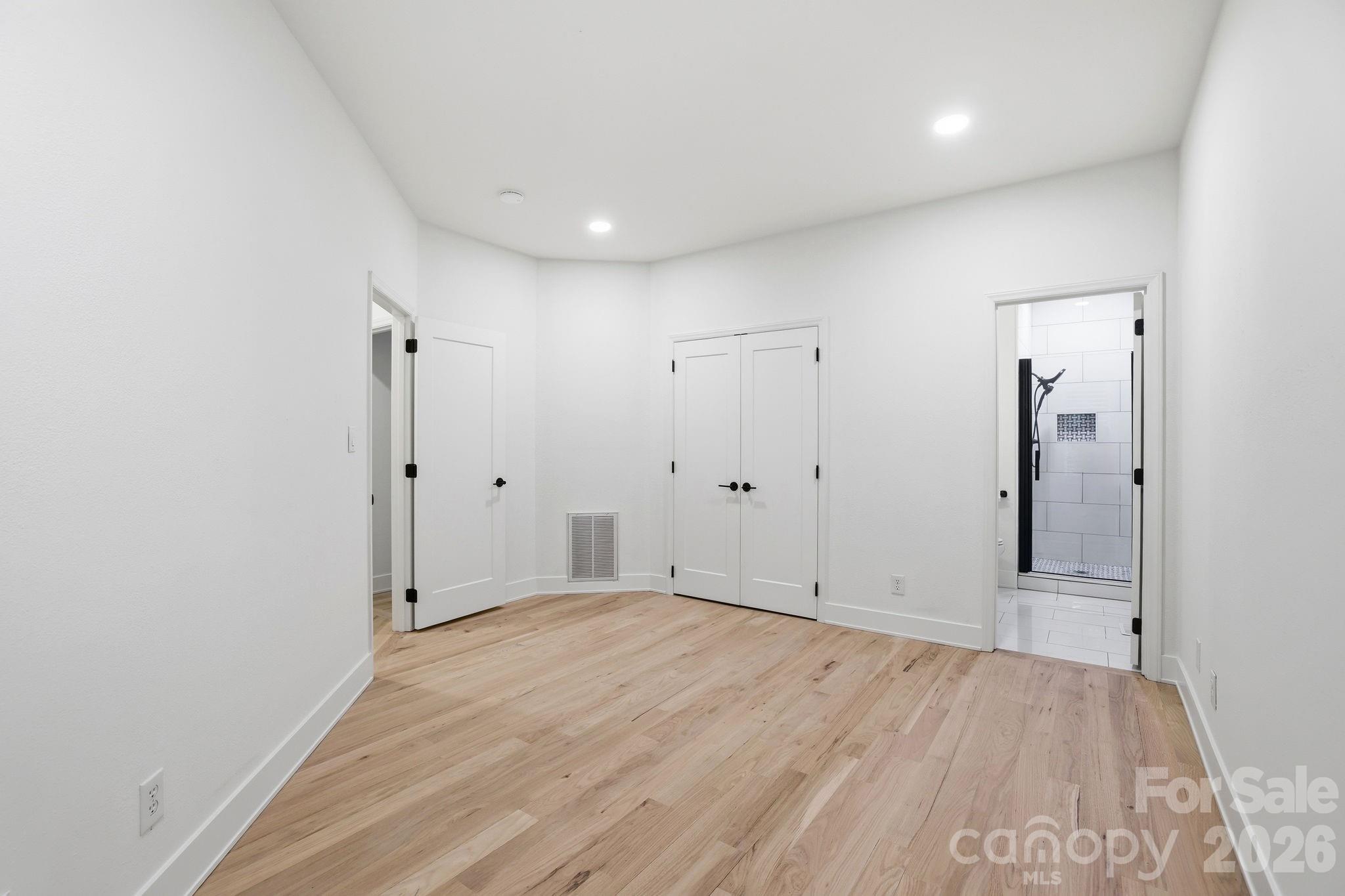 5424 Amanda Lane