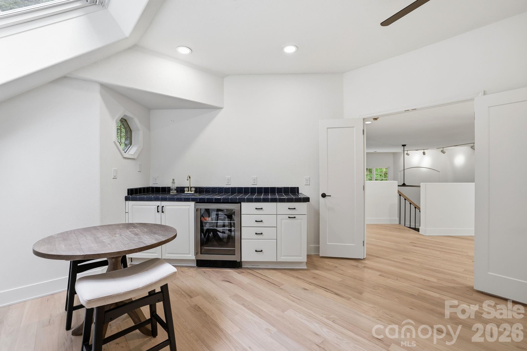 5424 Amanda Lane