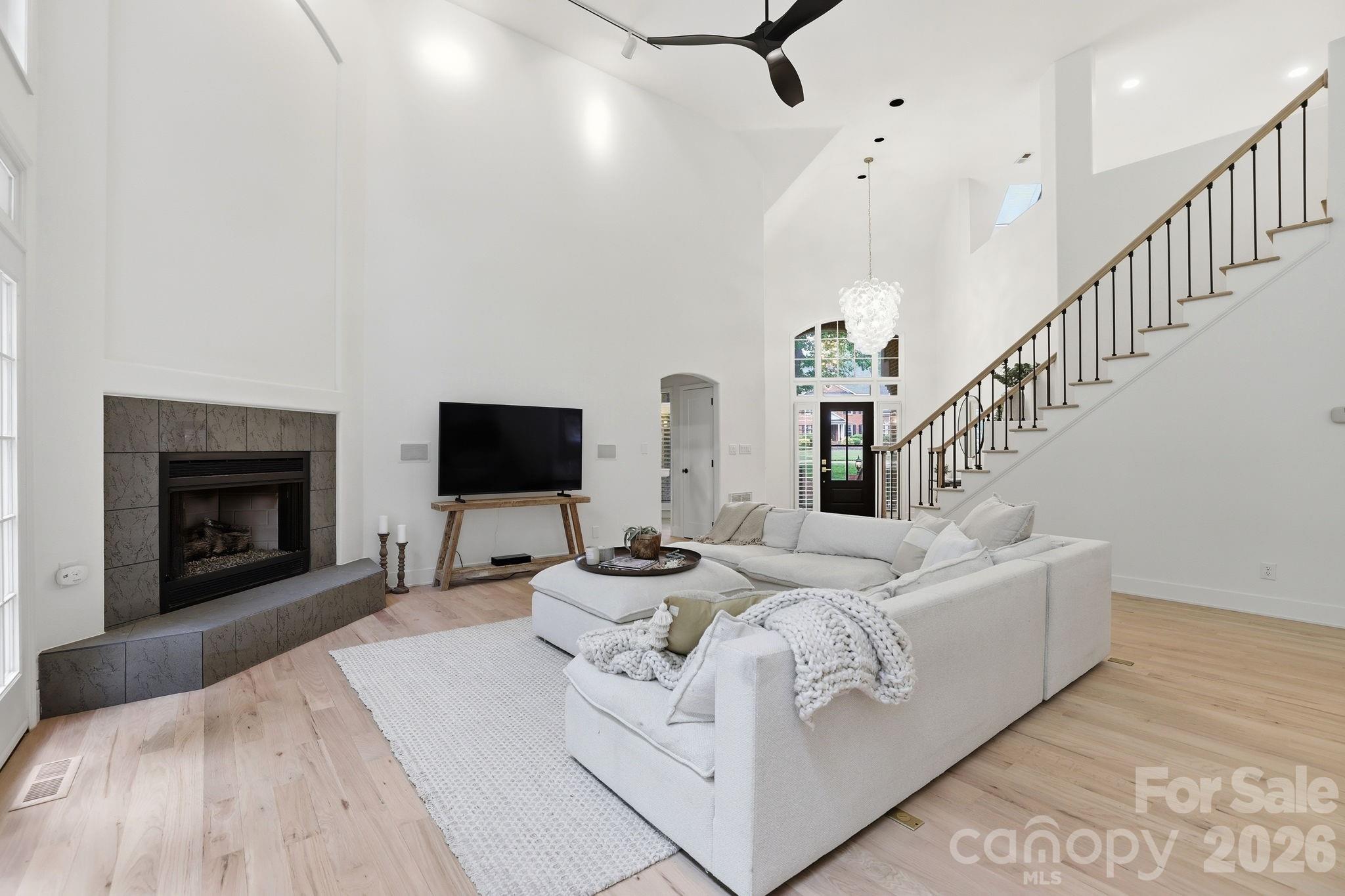 5424 Amanda Lane