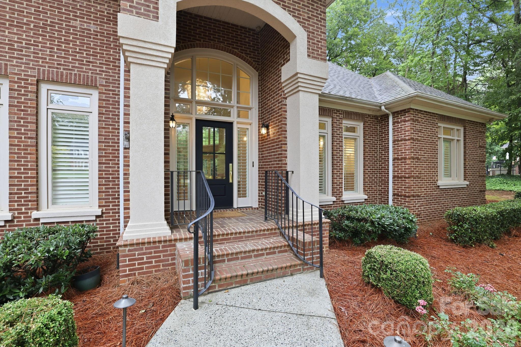 5424 Amanda Lane