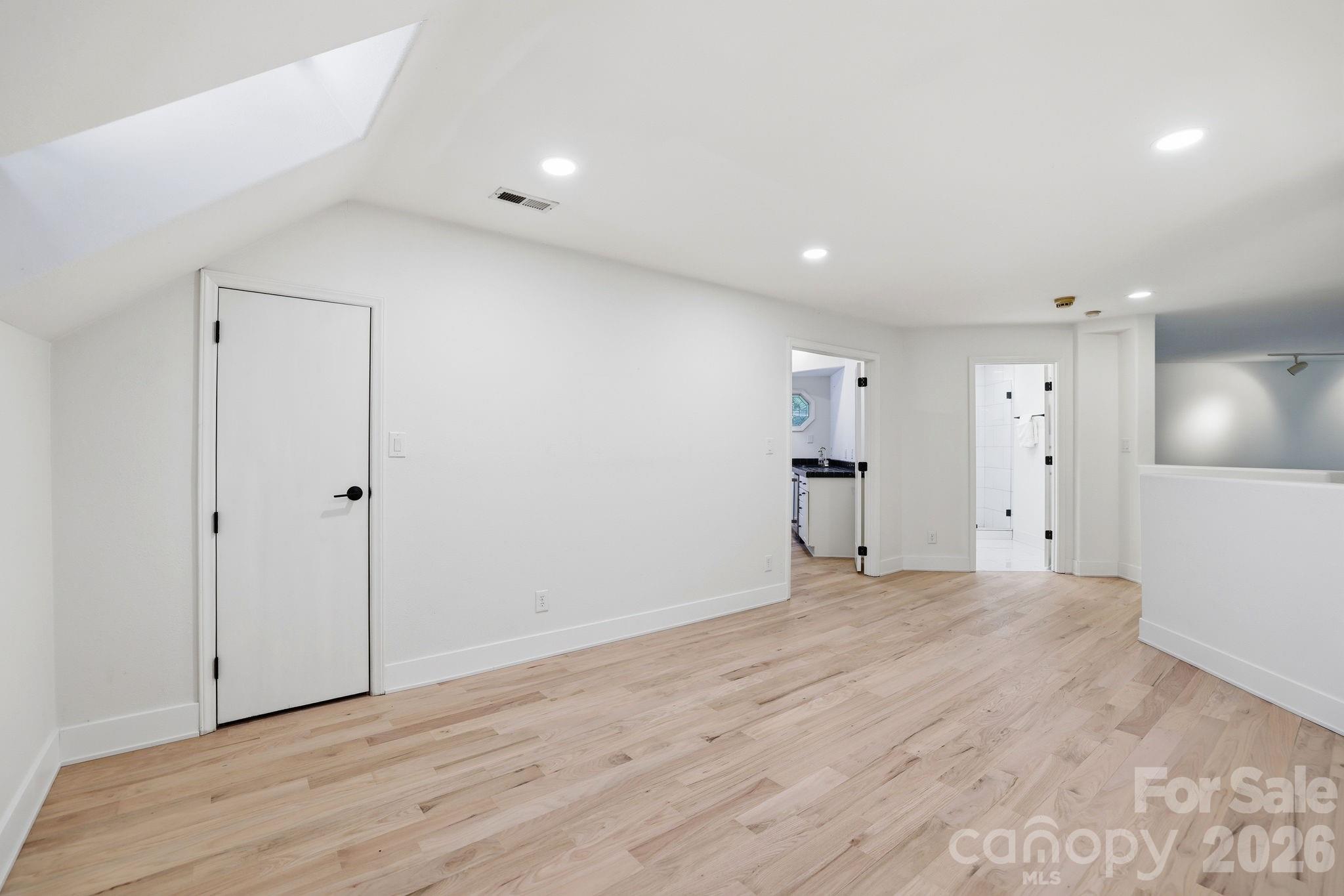 5424 Amanda Lane