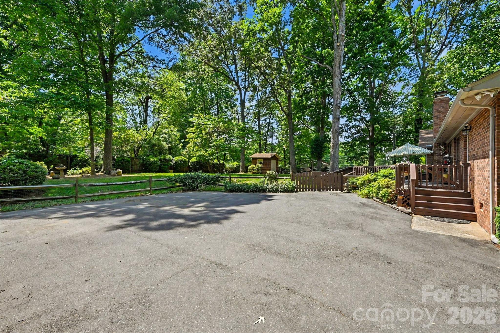 5523 Beaver Dam Lane
