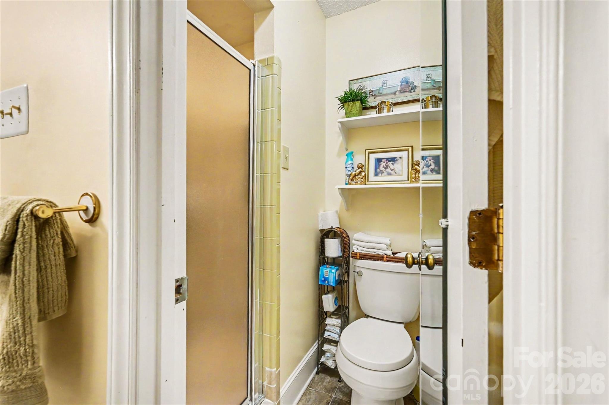 5523 Beaver Dam Lane