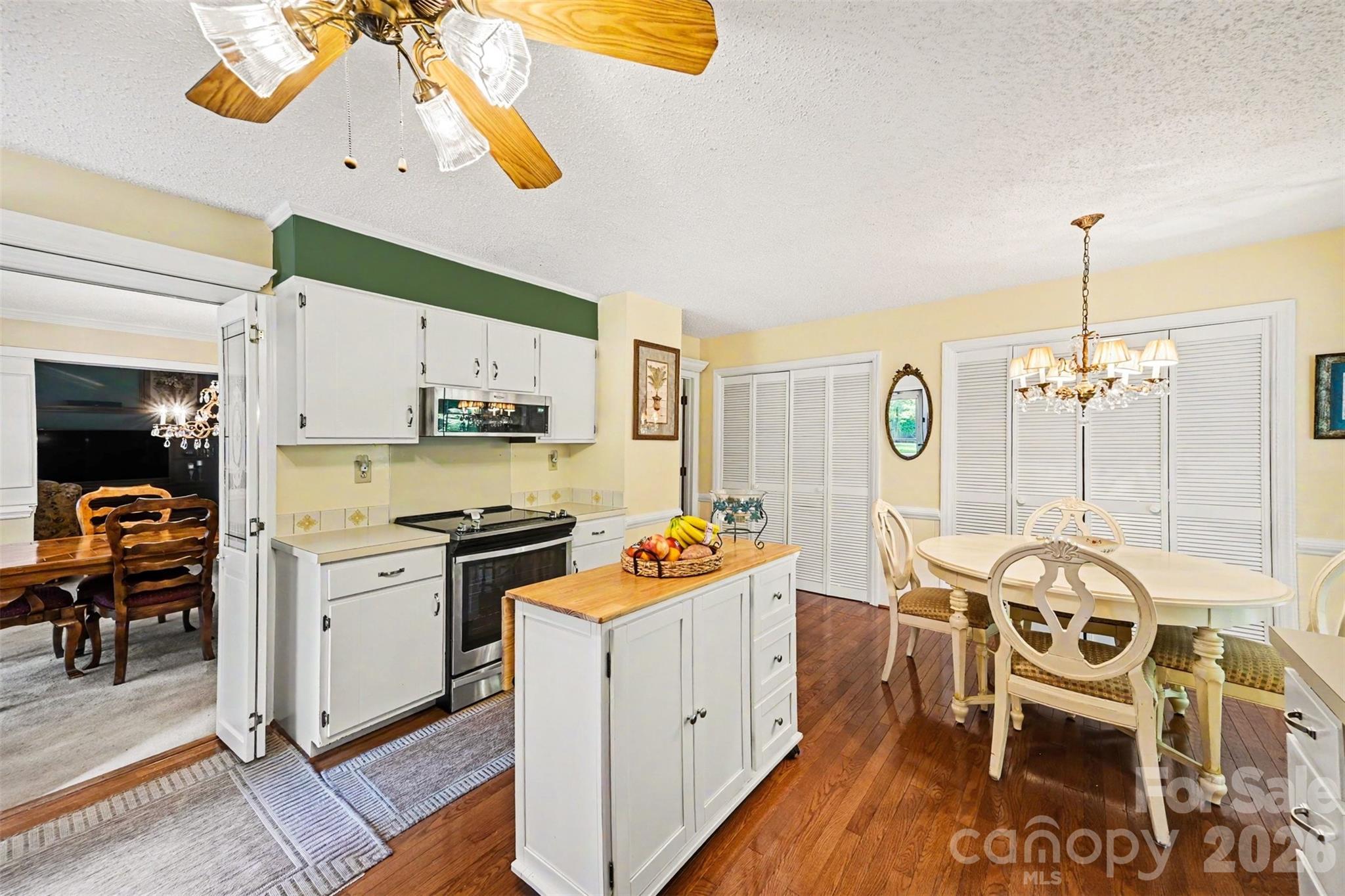 5523 Beaver Dam Lane