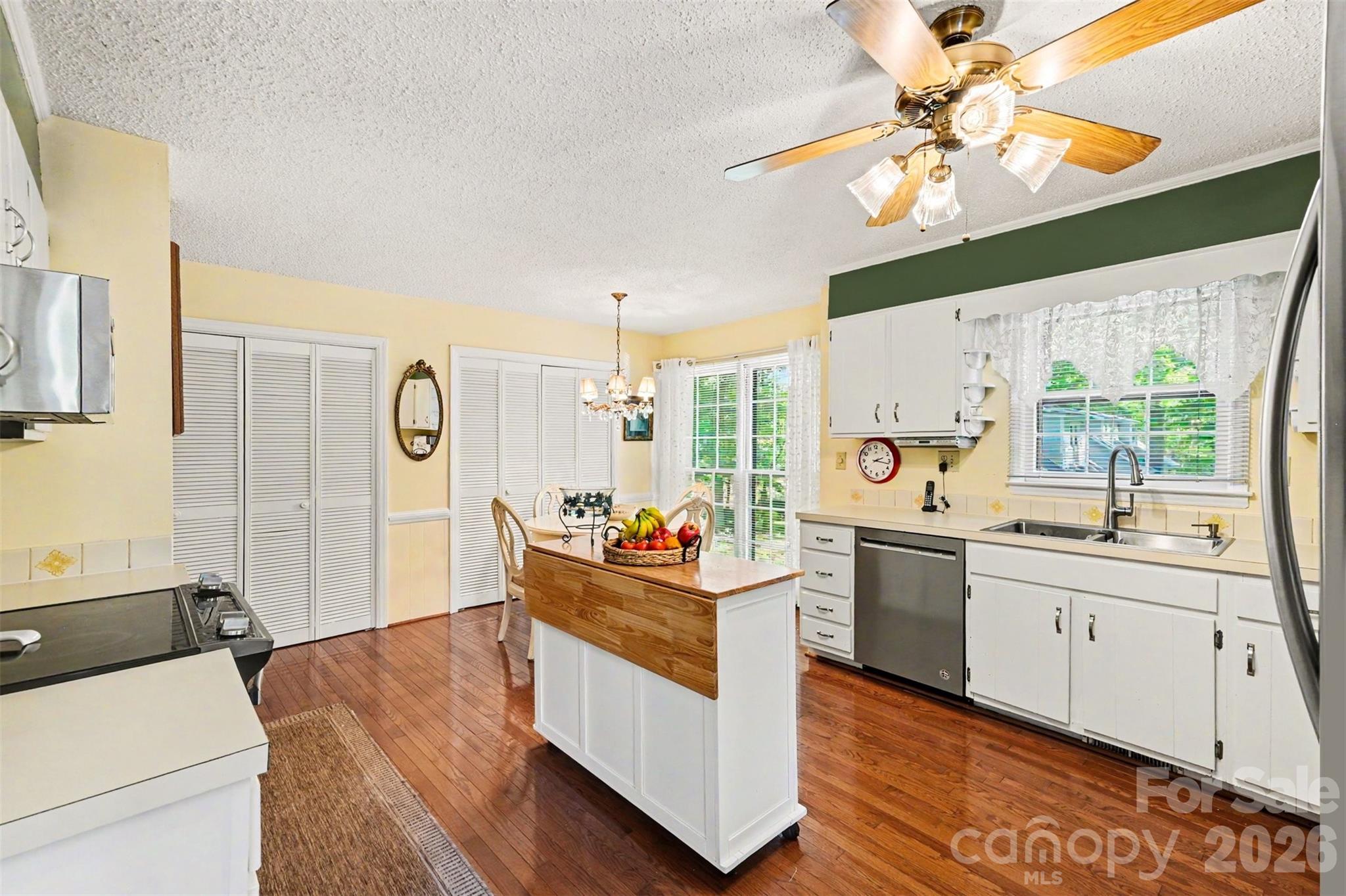 5523 Beaver Dam Lane