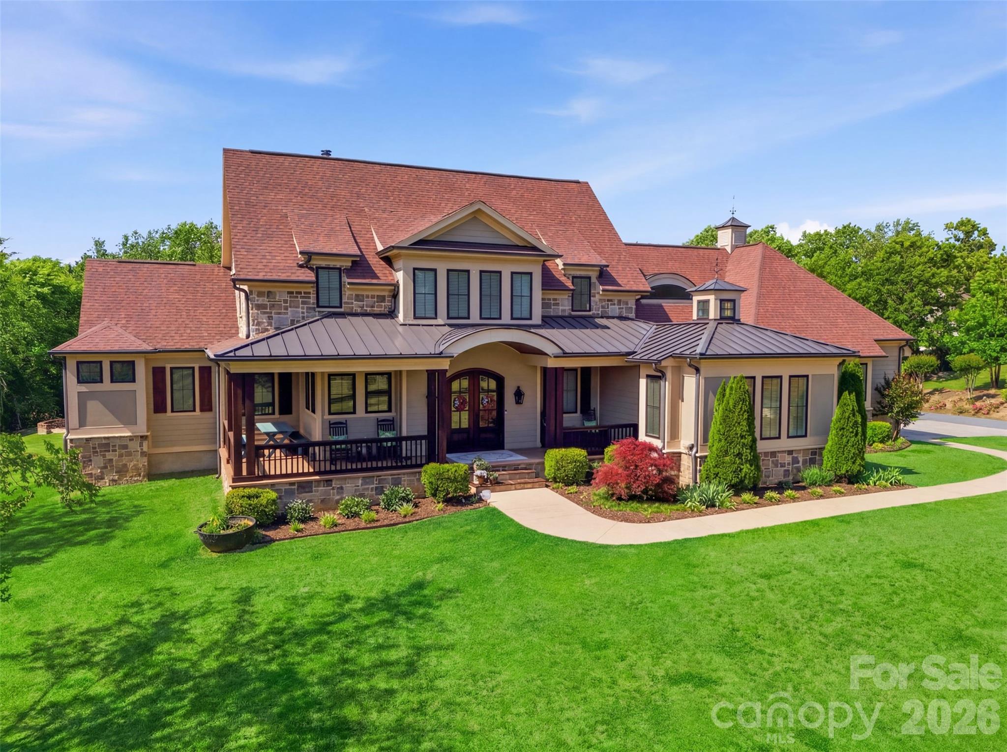 425 Bridlepath Trail