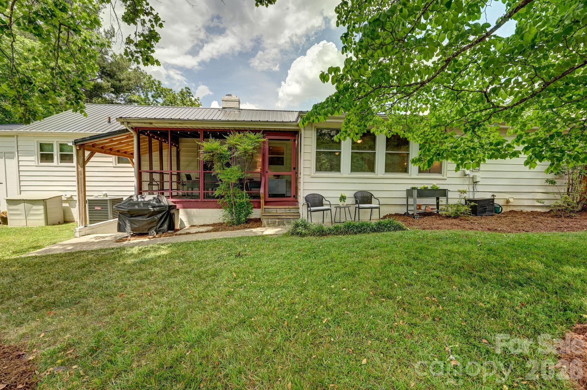 32 Central Avenue