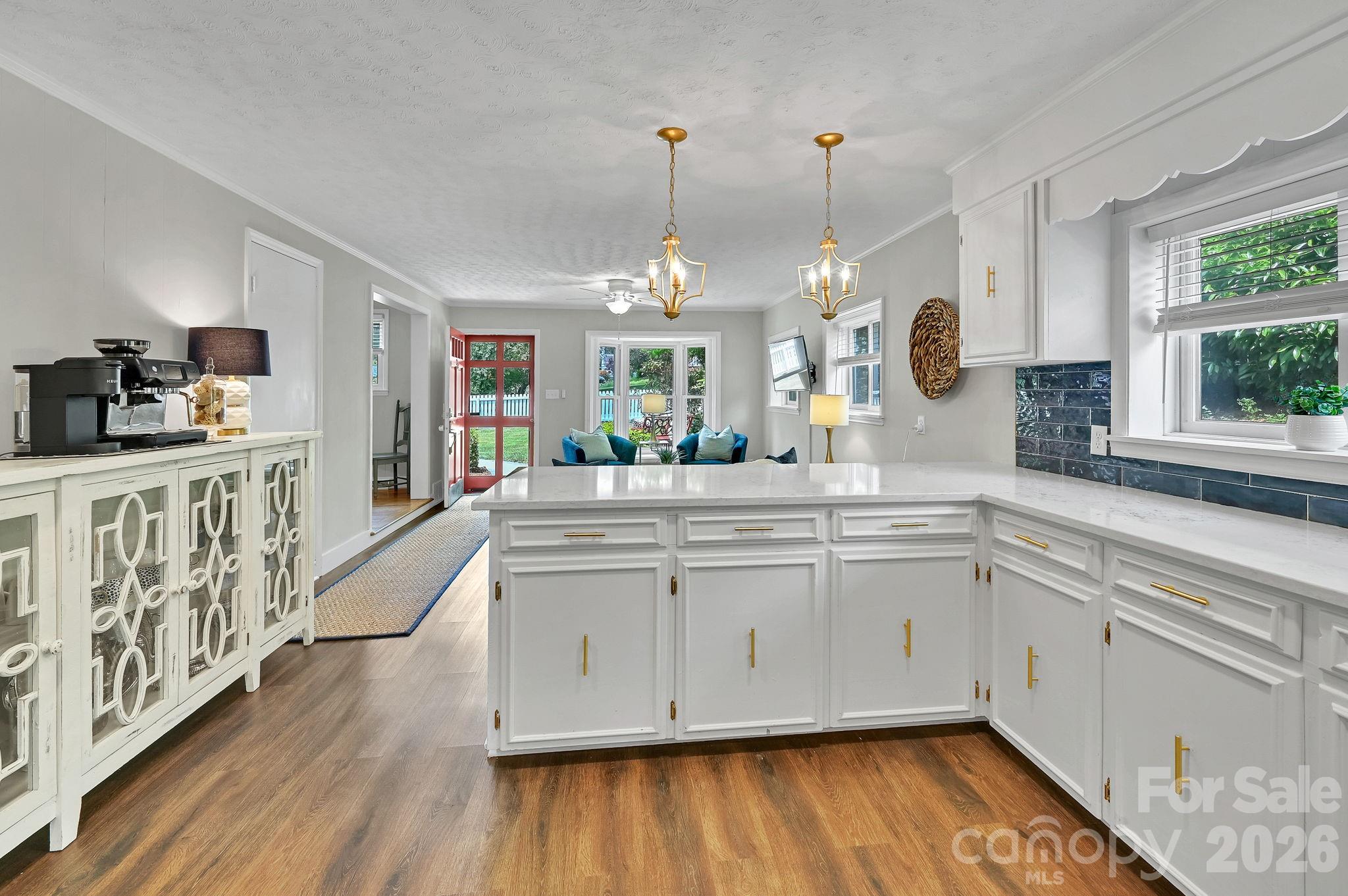 32 Central Avenue