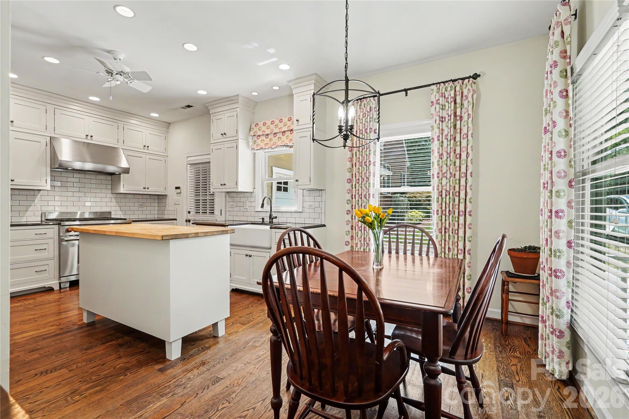 6419 Scarlet Oak Lane