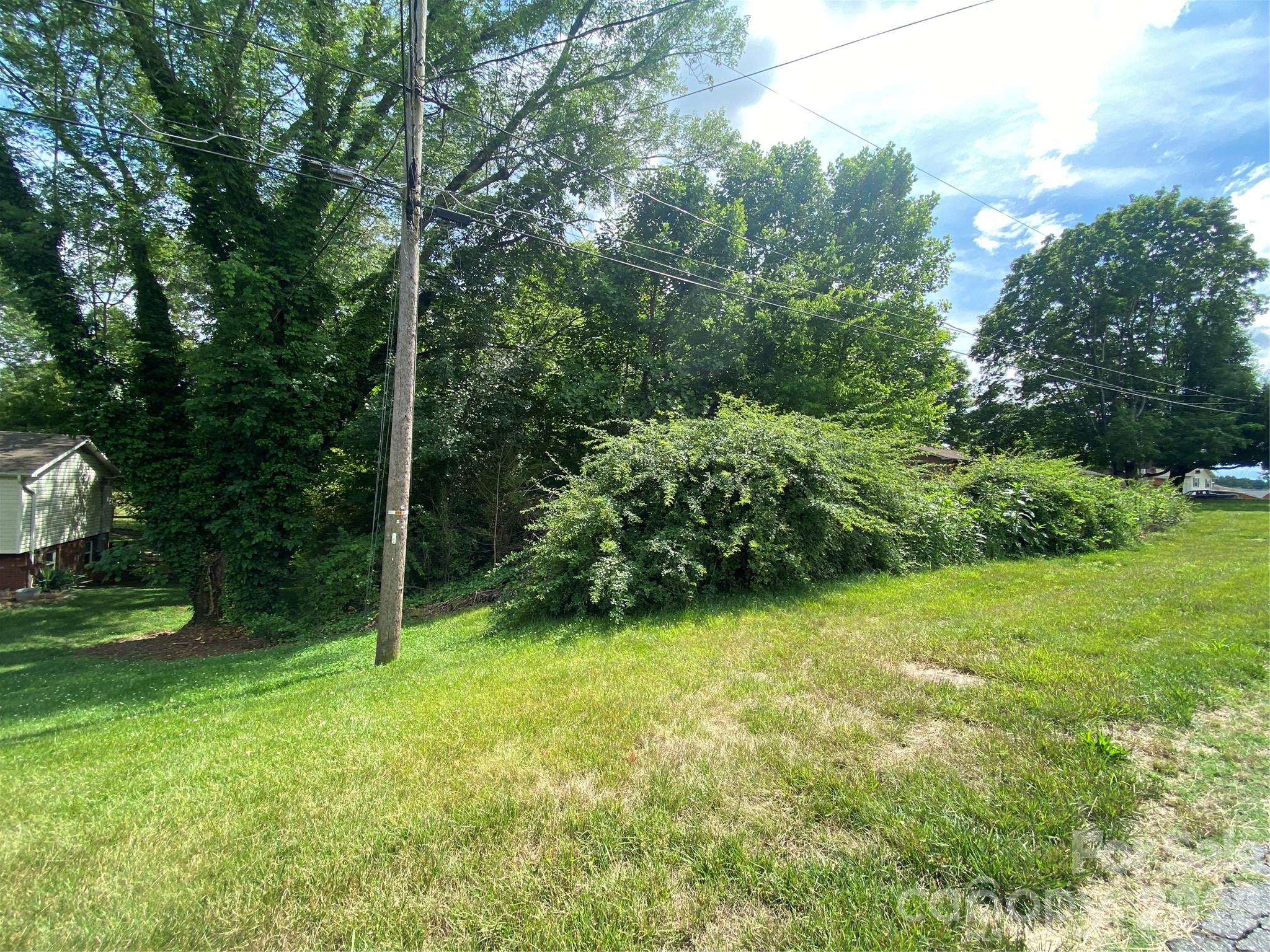 2061 COLONIAL Lane Unit: 17/E