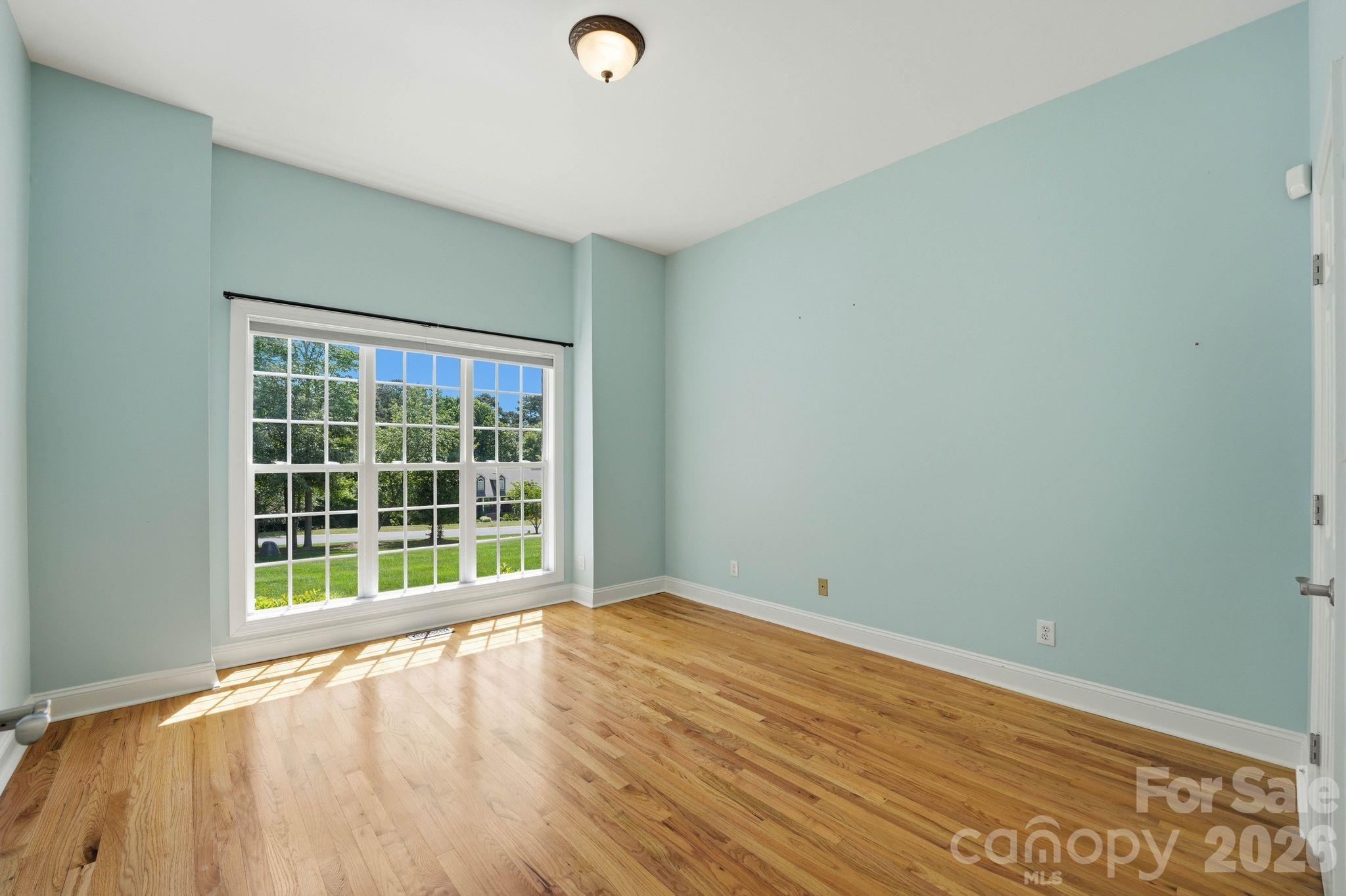 2605 Penngate Drive