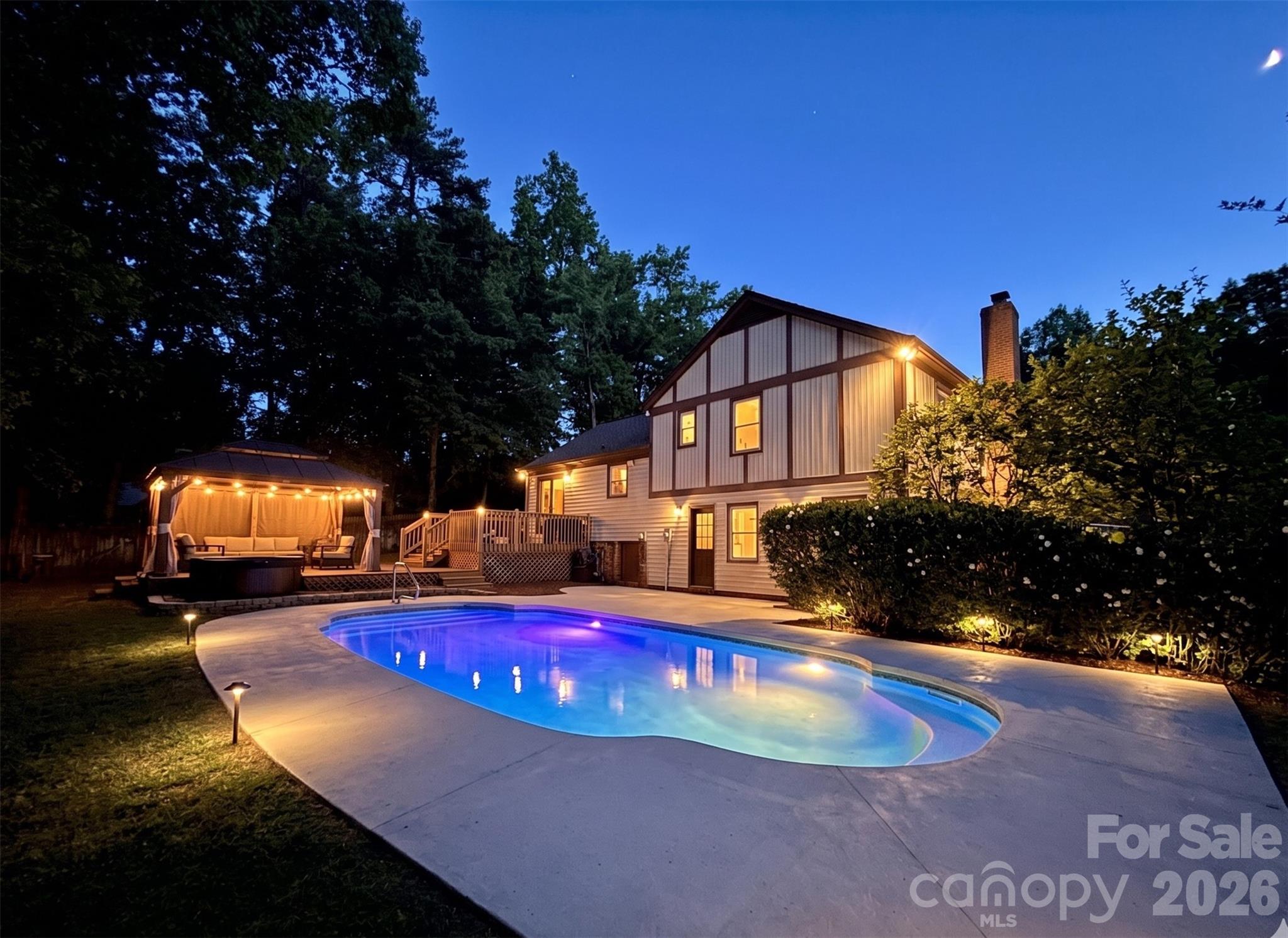 824 Riverwood Road