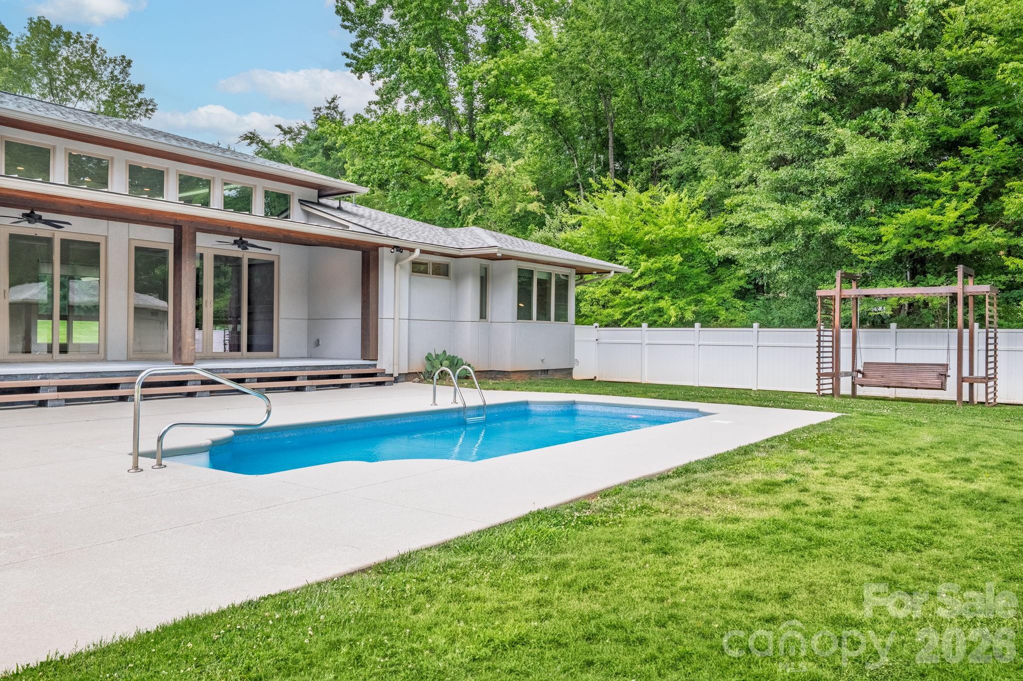 439 Cottonfield Circle