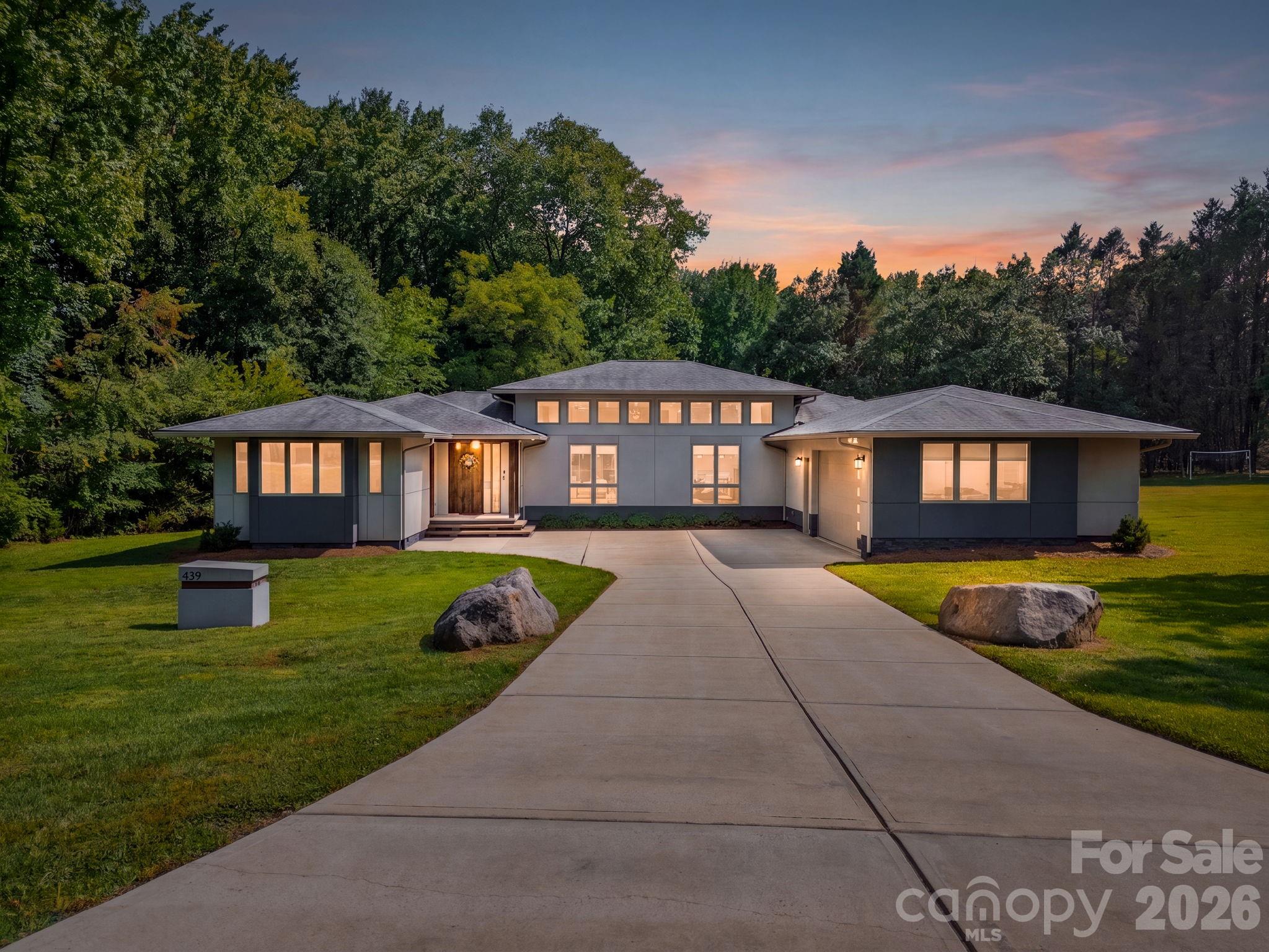 439 Cottonfield Circle