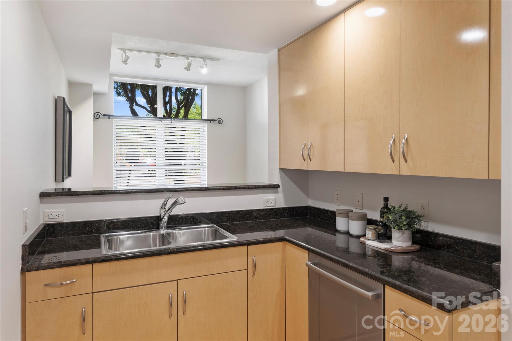 1320 Fillmore Avenue Unit: 107