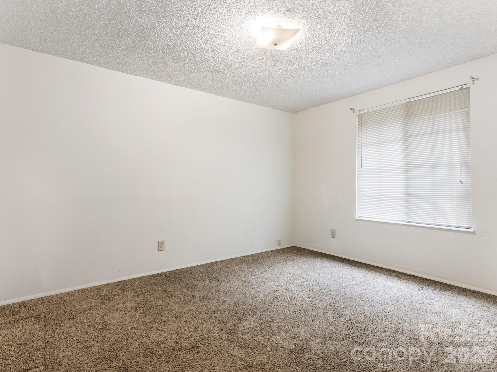6534 Rollingridge Drive
