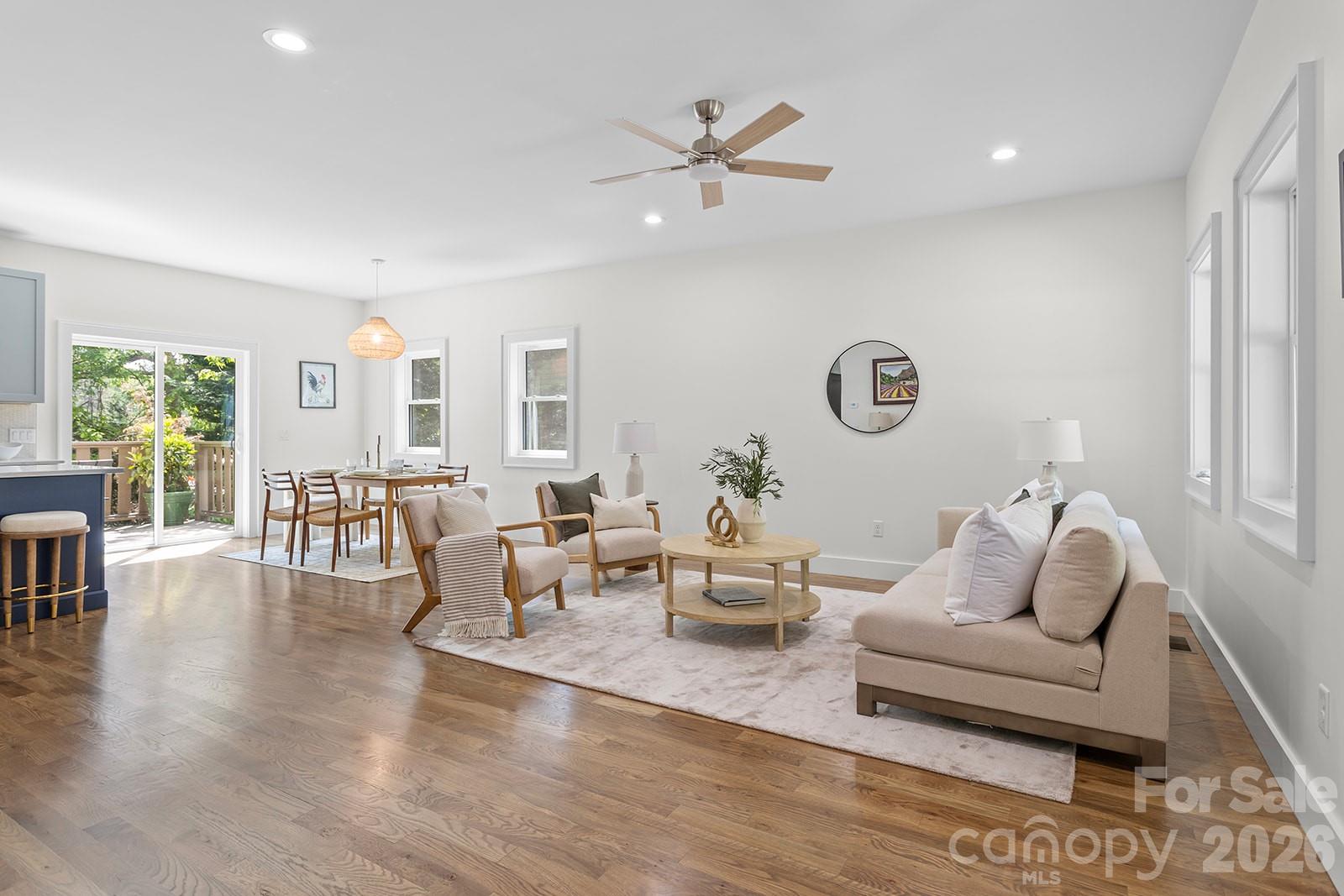121 Laurel Loop