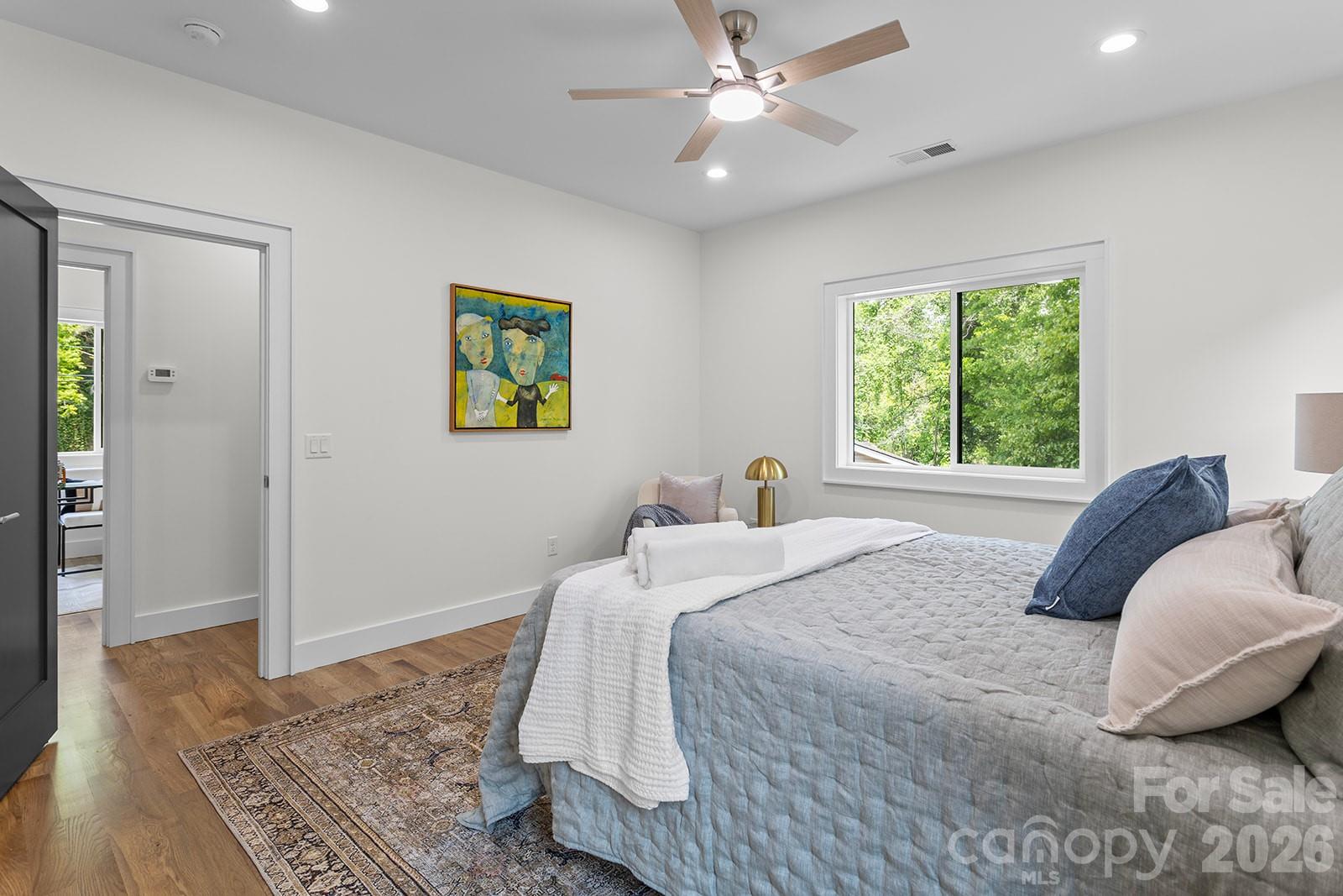 121 Laurel Loop