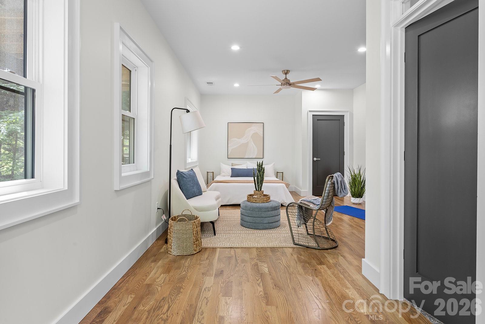 121 Laurel Loop