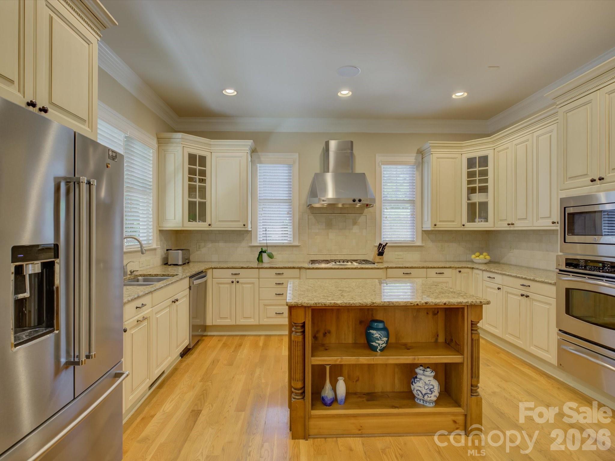 3912 Lake Spring Cove Court