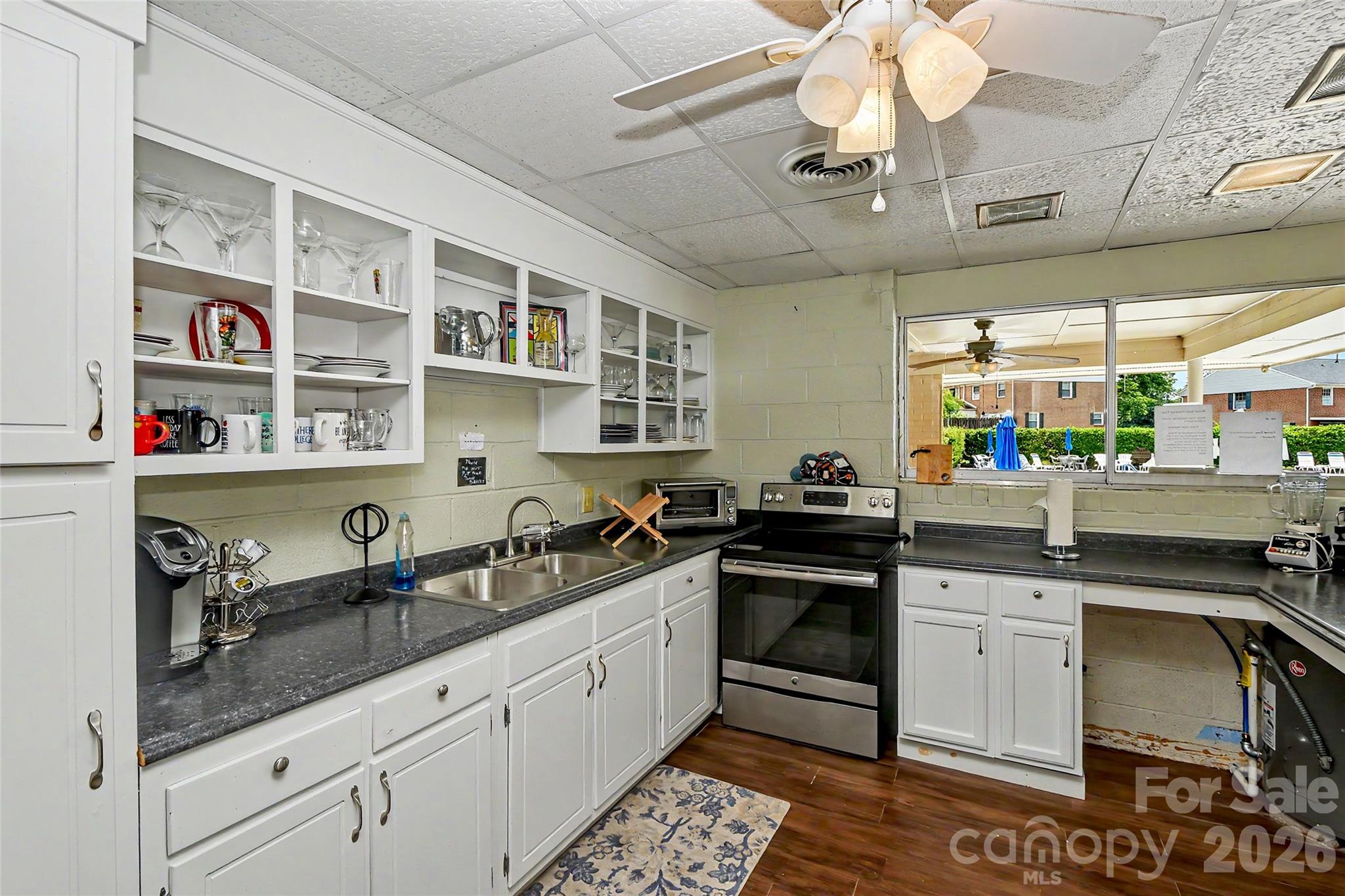 8333 Knights Bridge Road