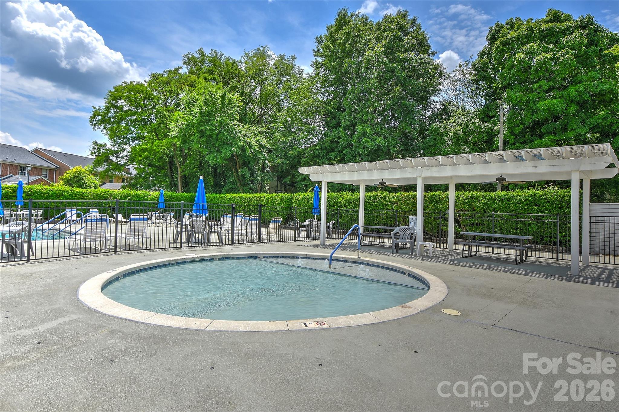 8333 Knights Bridge Road