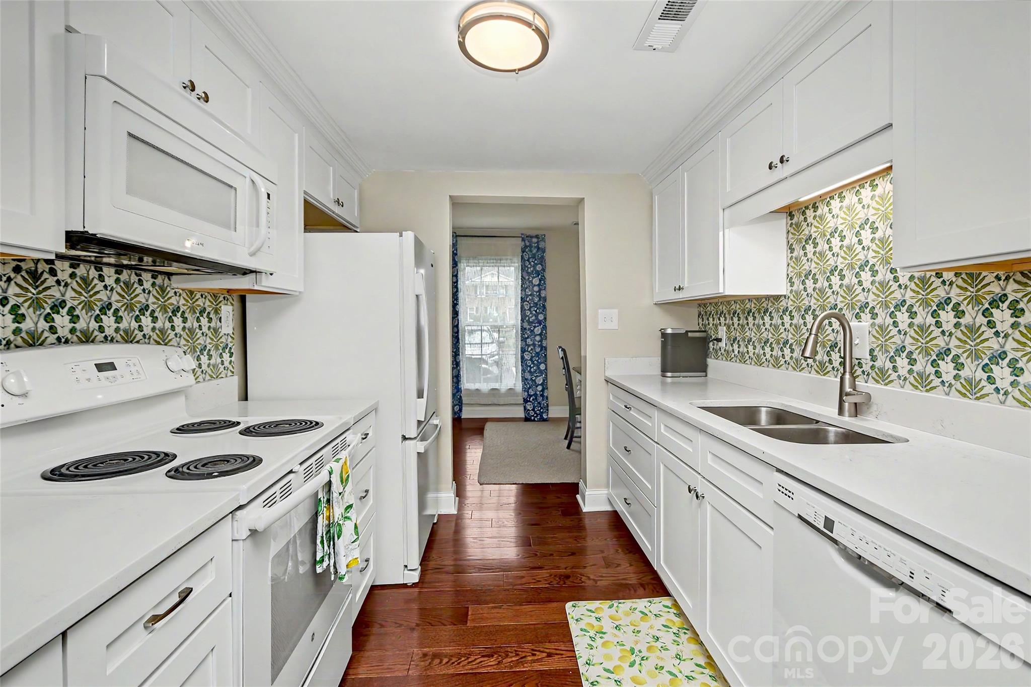 8333 Knights Bridge Road