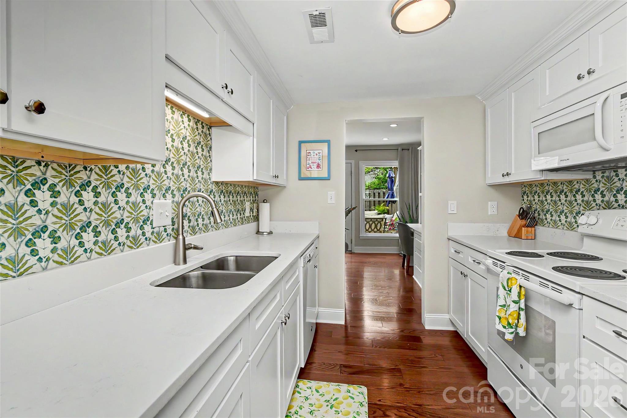 8333 Knights Bridge Road
