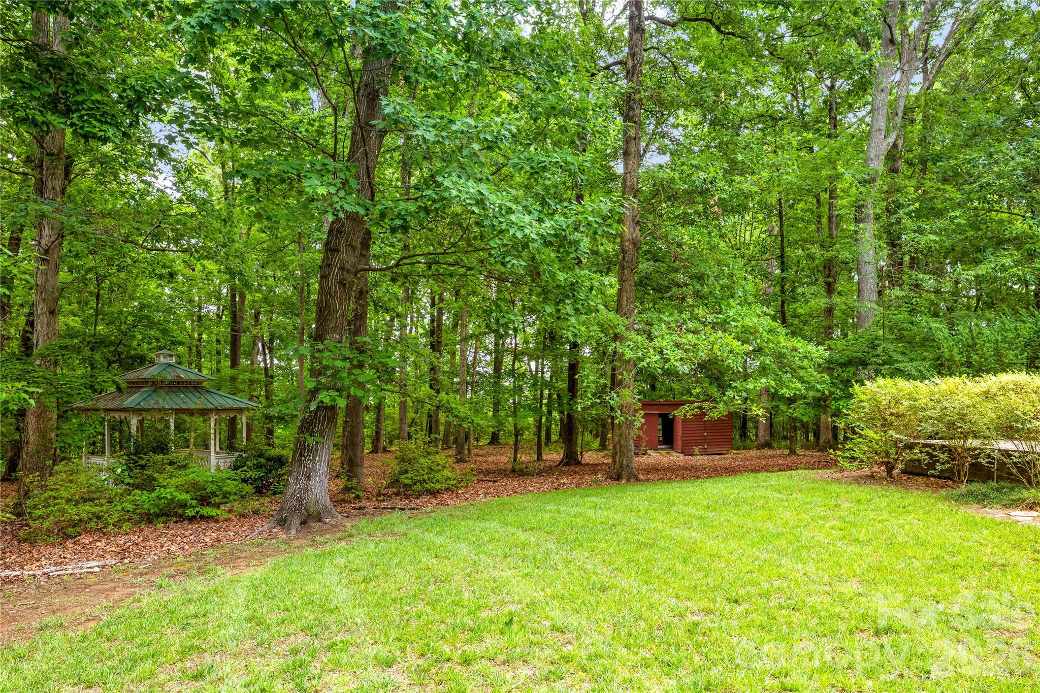 2038 Skyway Drive