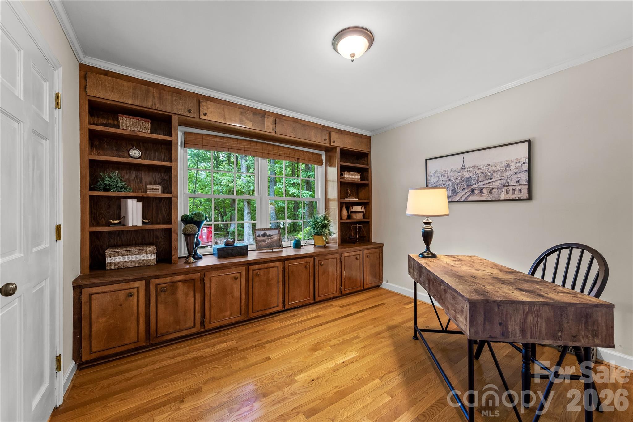 2038 Skyway Drive