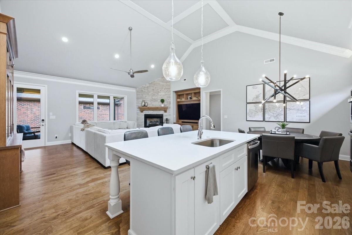 6095 Gold Springs Way