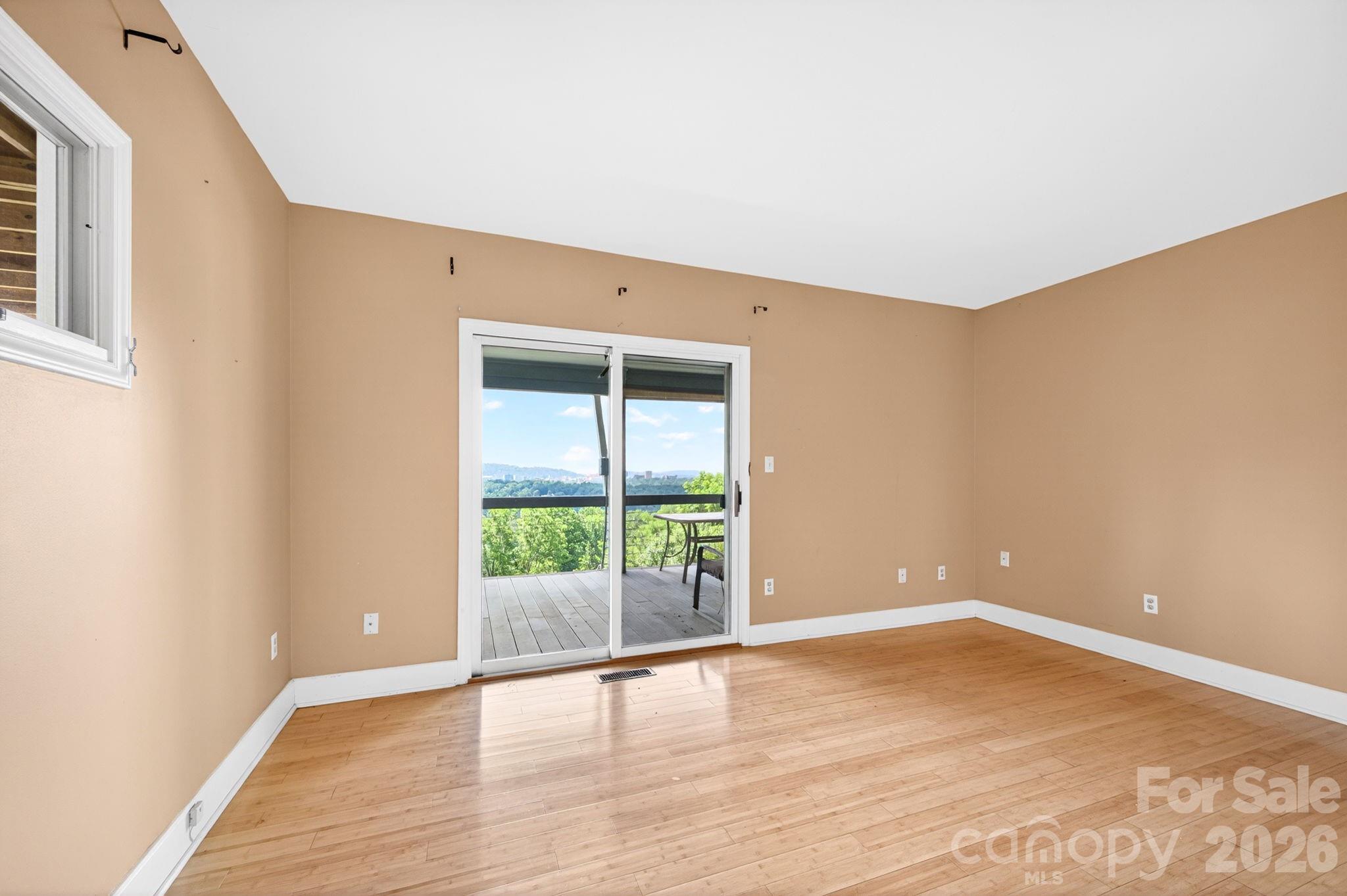 38 Lookout Road