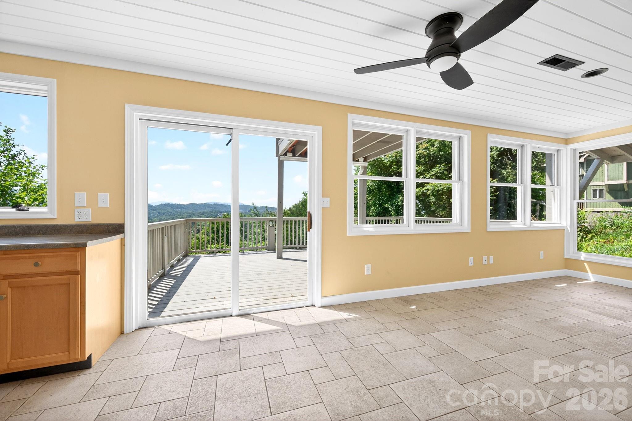 38 Lookout Road