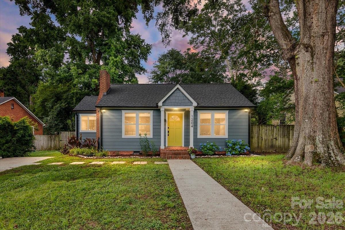 1204 Meadow Lane
