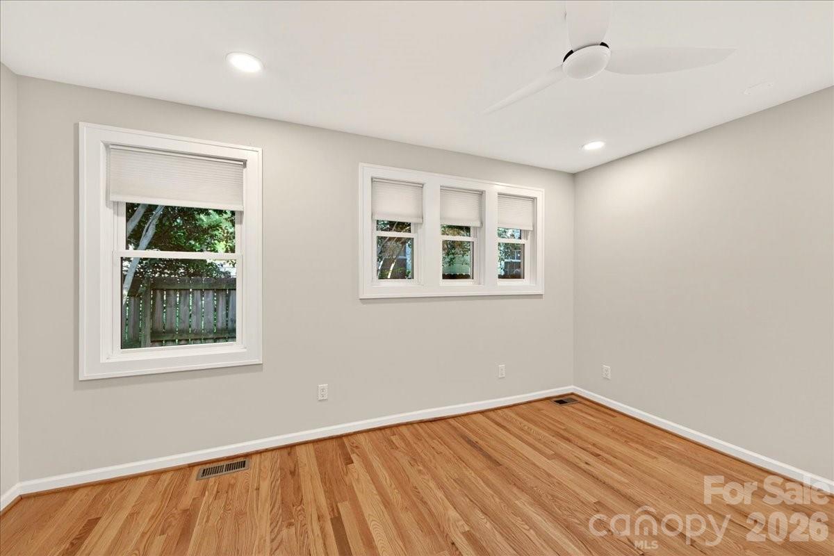 1204 Meadow Lane