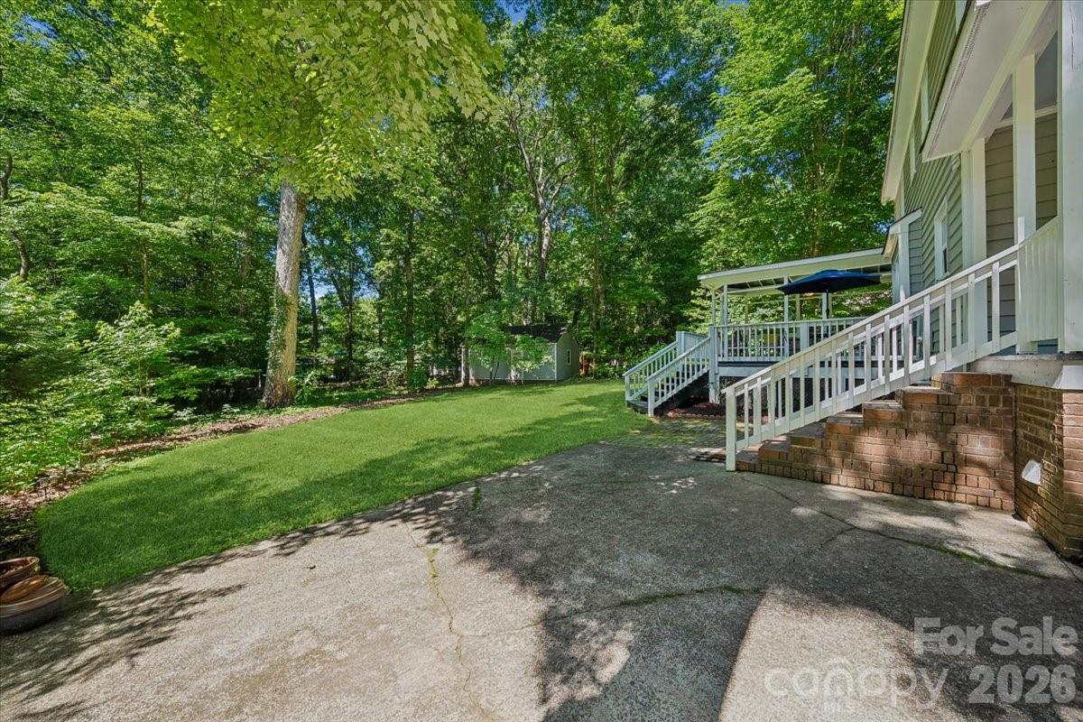 14004 Maple Hollow Lane