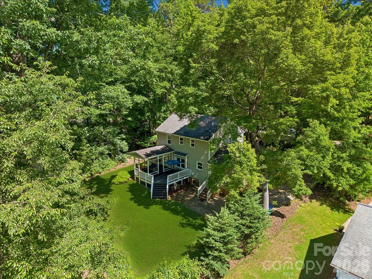 14004 Maple Hollow Lane