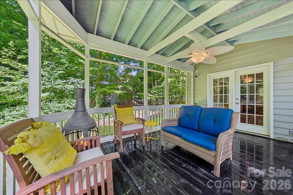 14004 Maple Hollow Lane