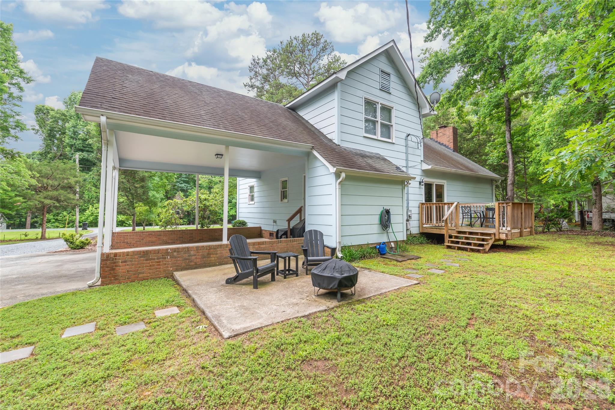 7012 Knotty Pine Road