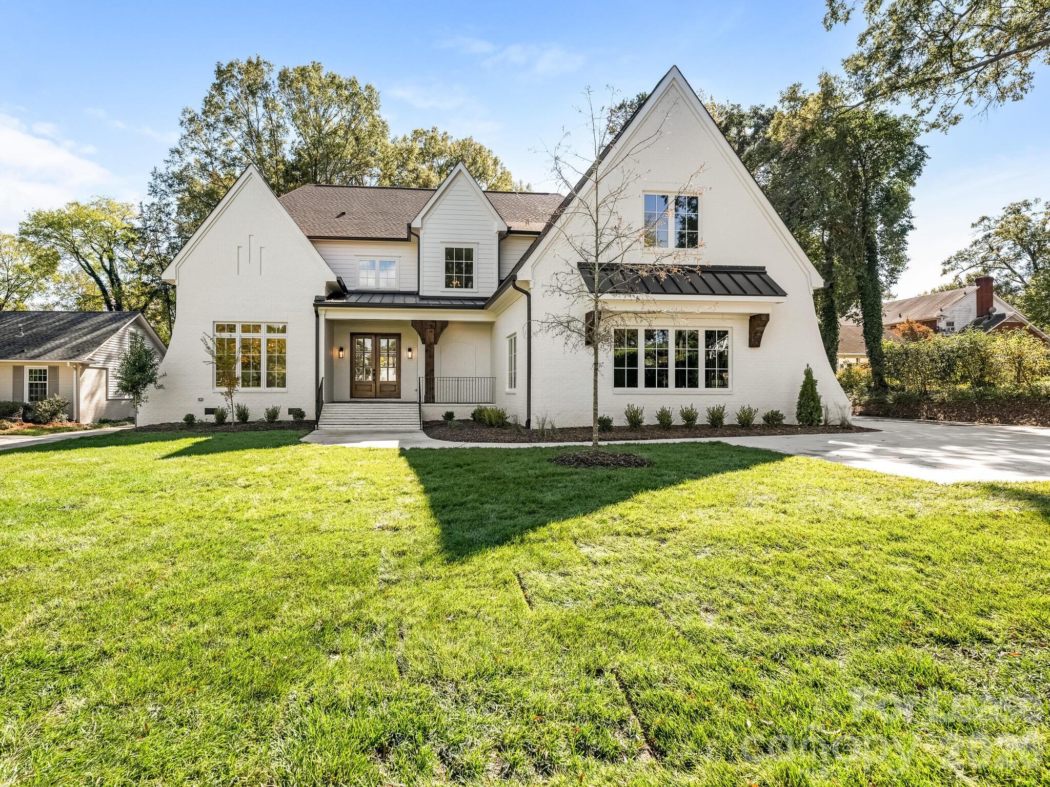 1511 Cavendish Court