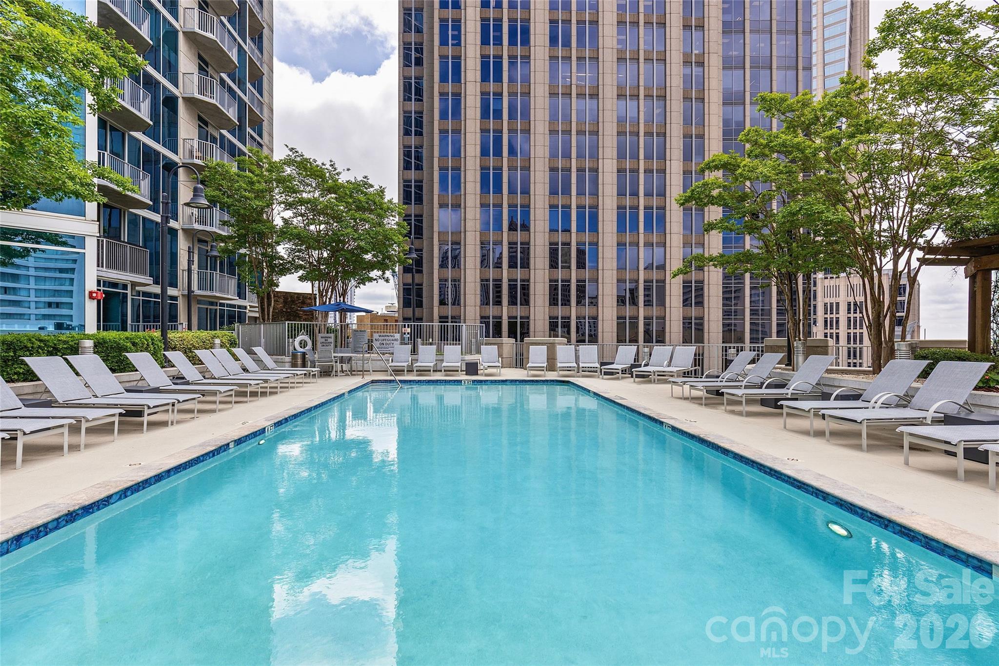 210 N Church Street Unit: 2006