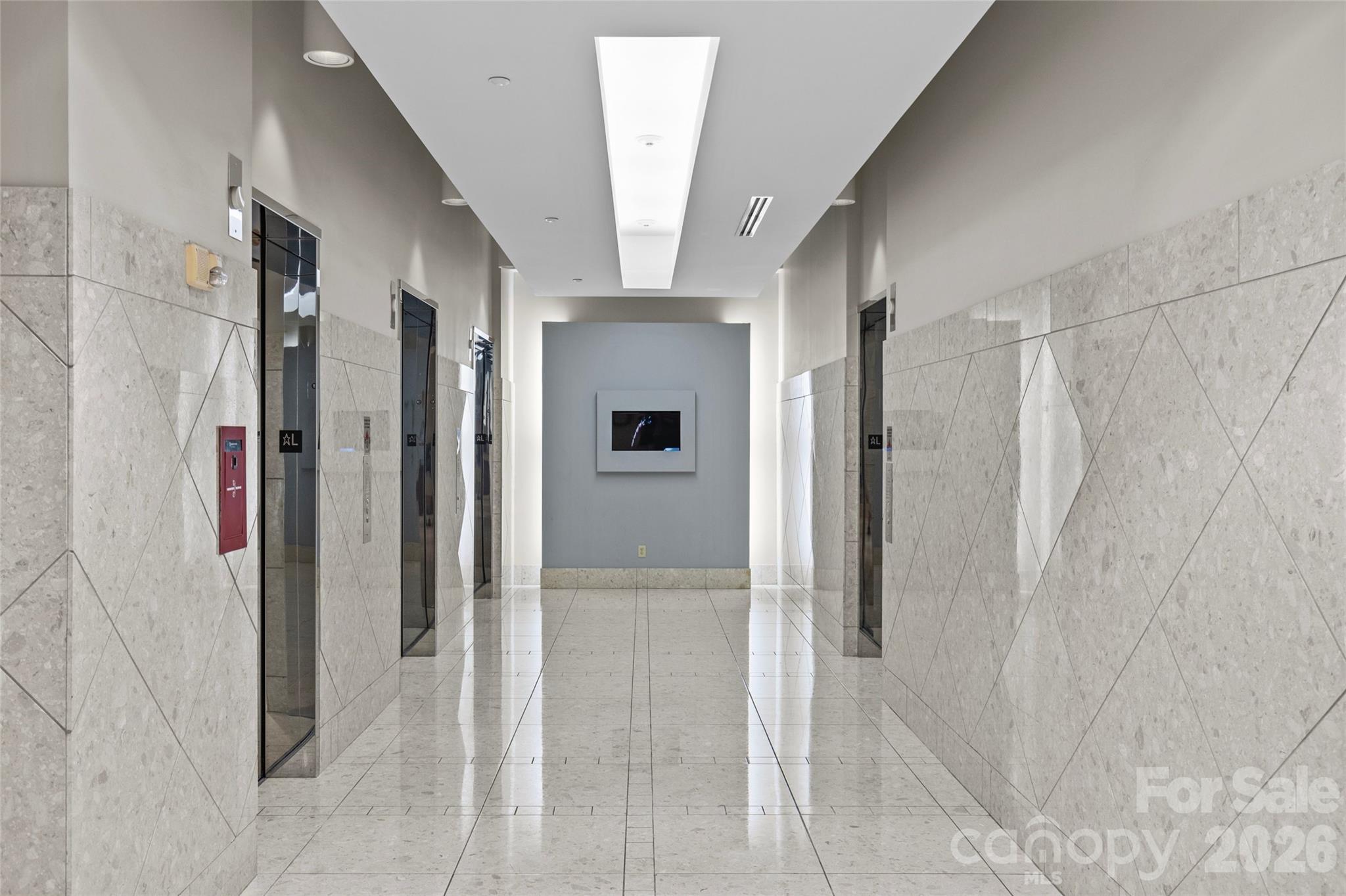 210 N Church Street Unit: 2006
